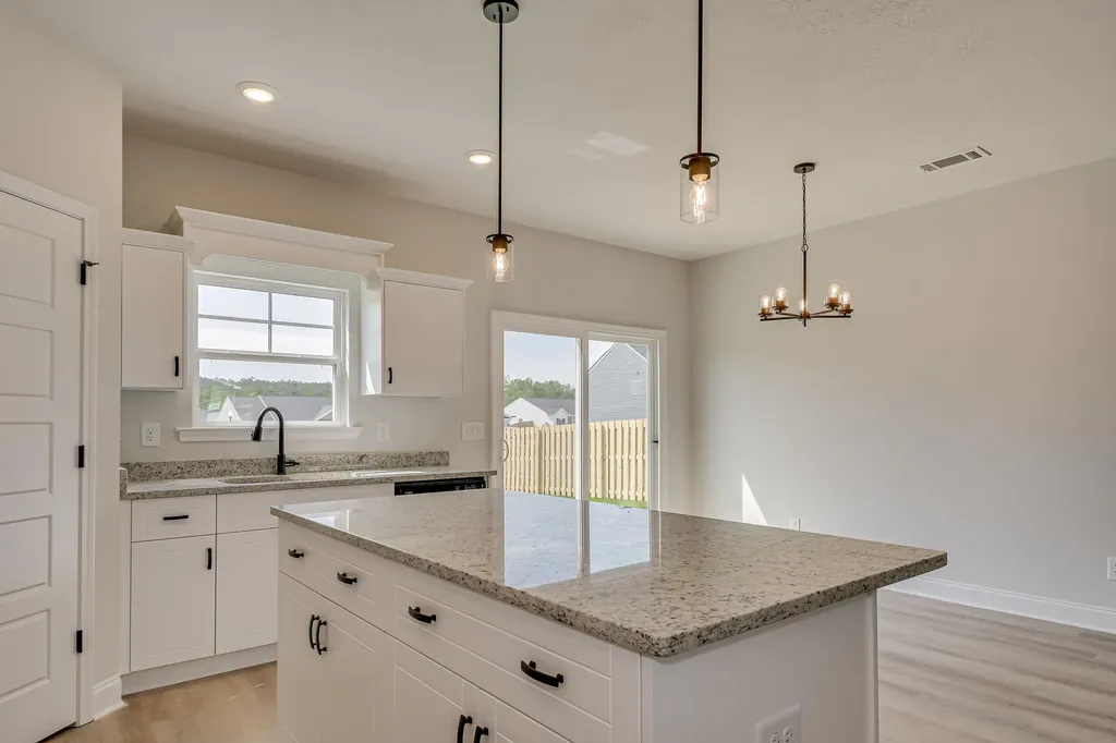 125 Willow Oak Circle Thomson GA 30824