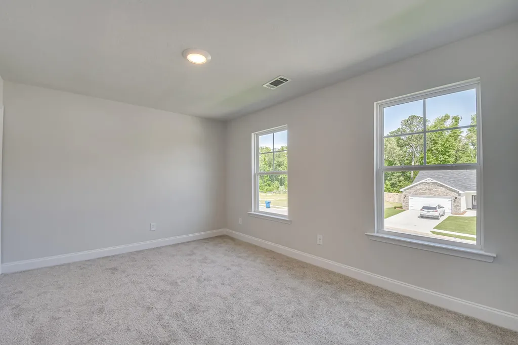 125 Willow Oak Circle Thomson GA 30824