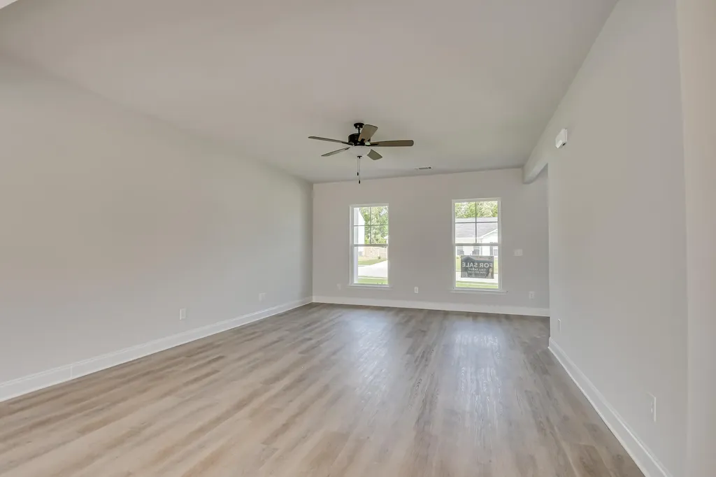 125 Willow Oak Circle Thomson GA 30824