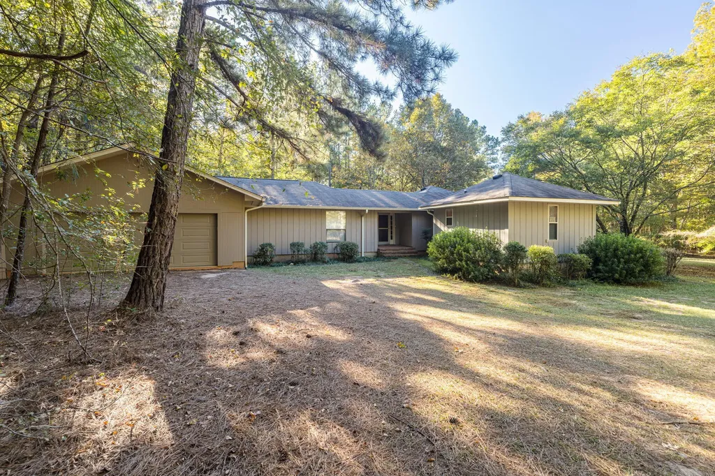 6768 Cobbham Road Appling GA 30802