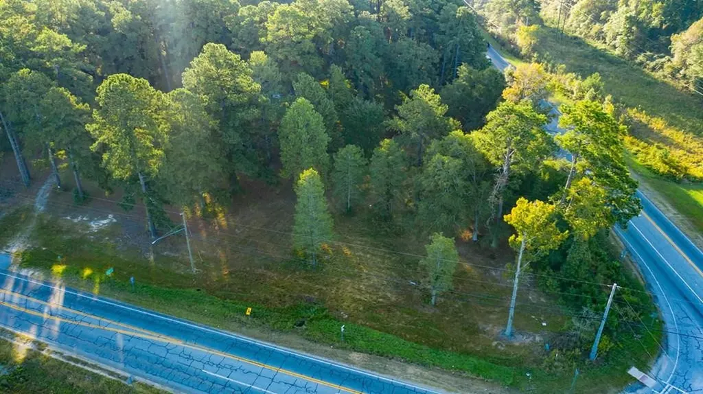 696 Cobbham Road Thomson GA 30824