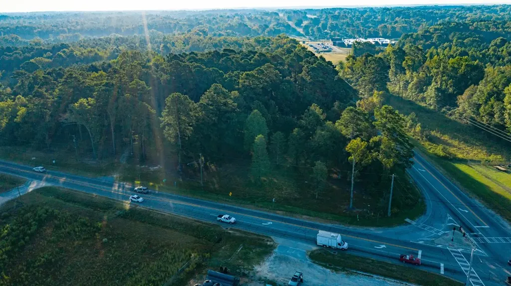 696 Cobbham Road Thomson GA 30824