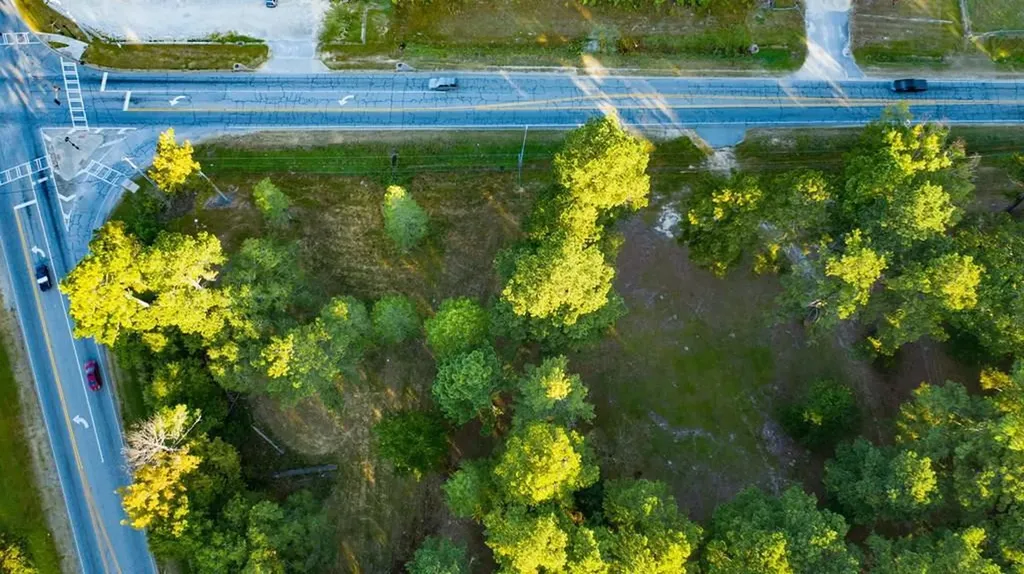 696 Cobbham Road Thomson GA 30824