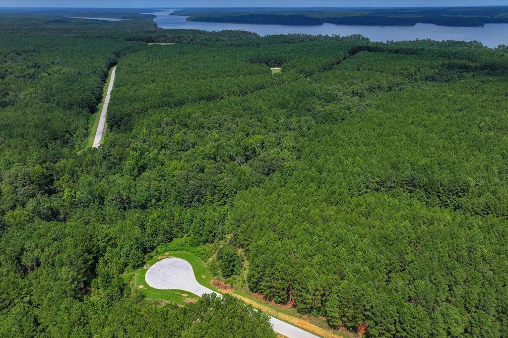 1210 Edge Lane Tignall GA 30668