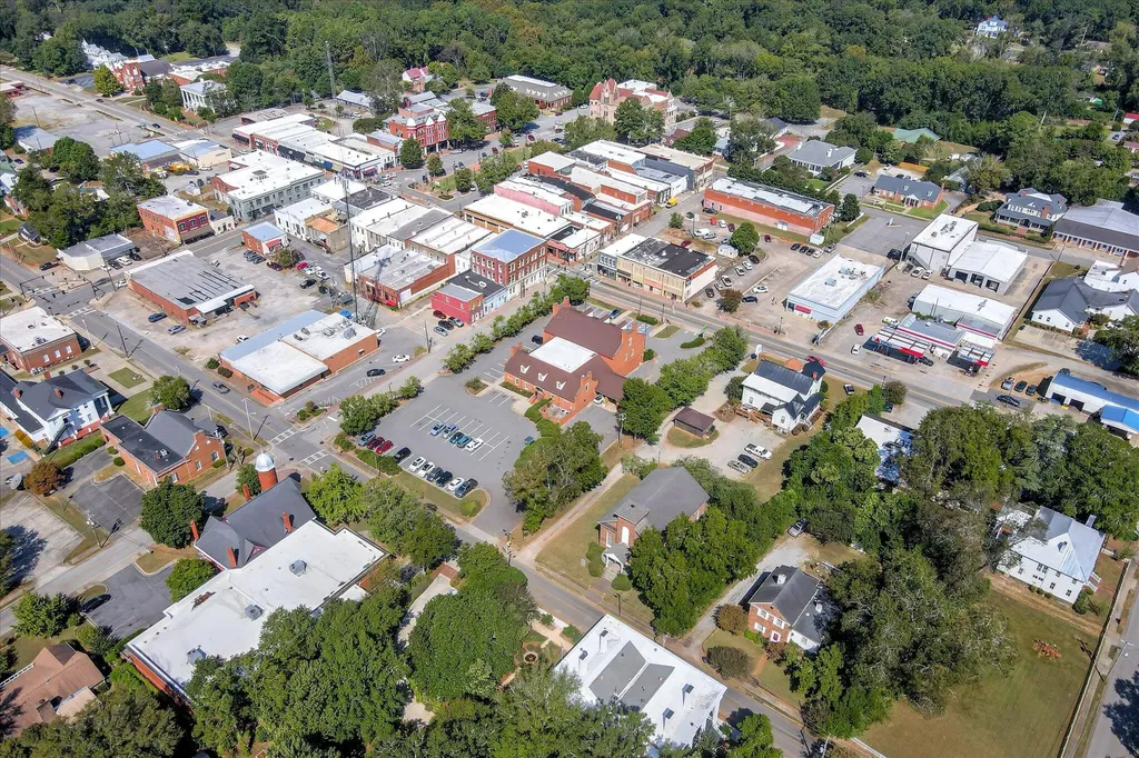 205 E Liberty Street Washington GA 30673