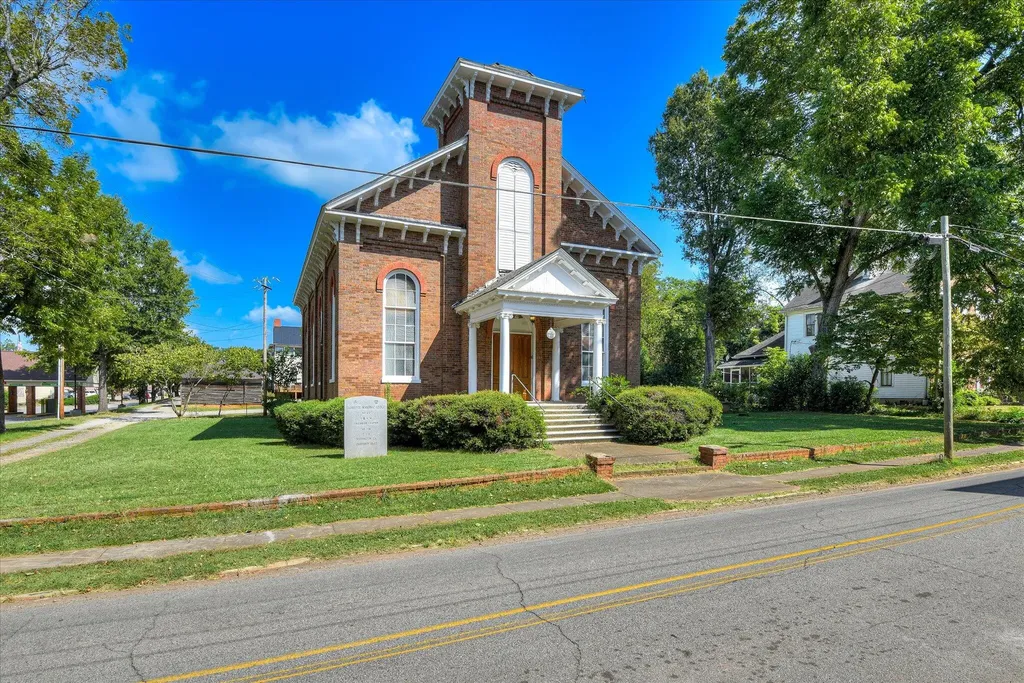205 E Liberty Street Washington GA 30673