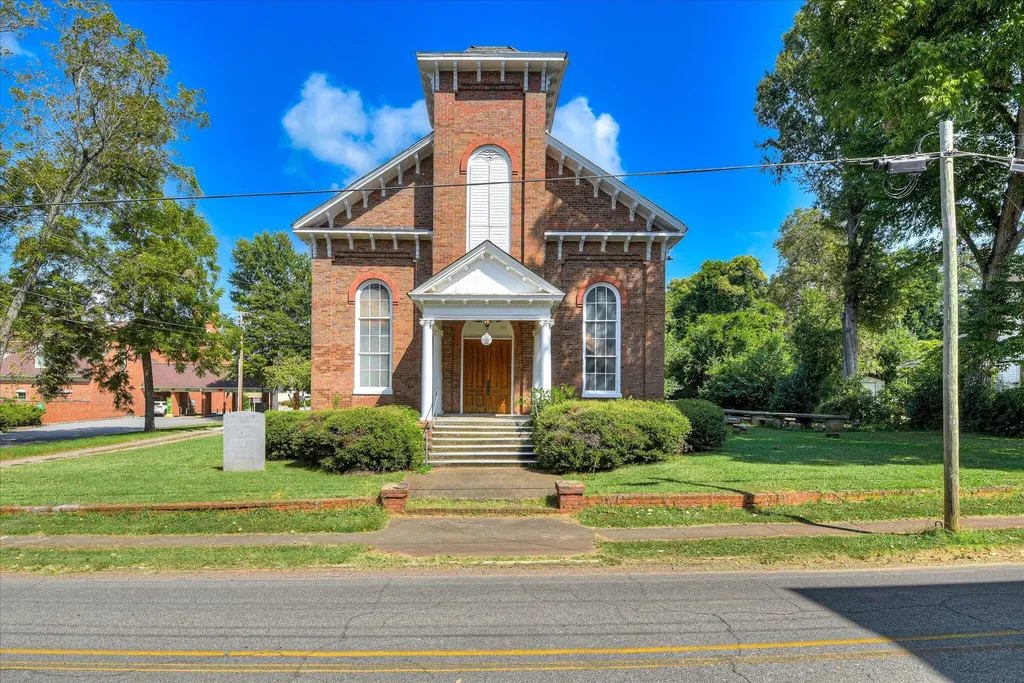 205 E Liberty Street Washington GA 30673