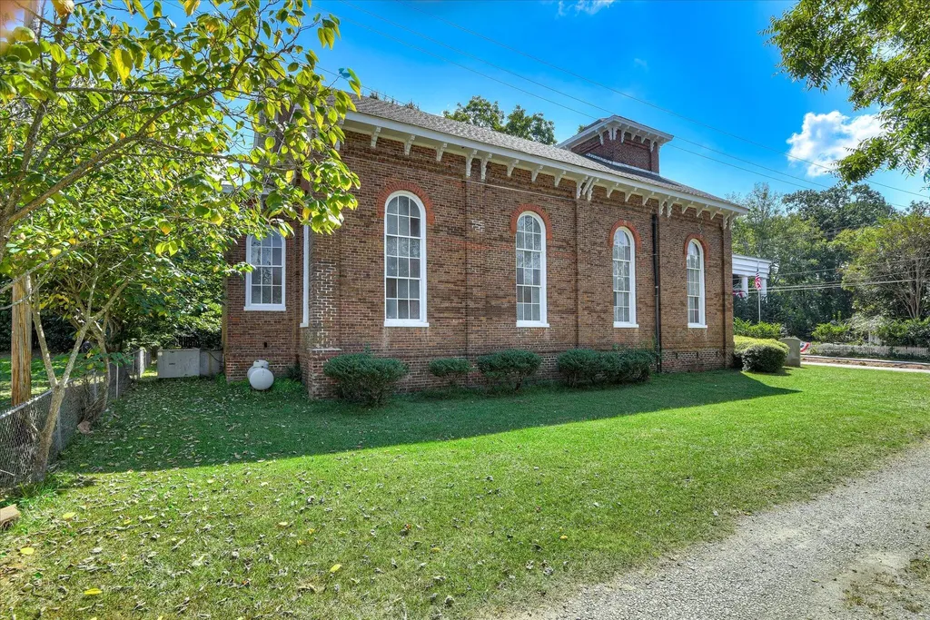 205 E Liberty Street Washington GA 30673