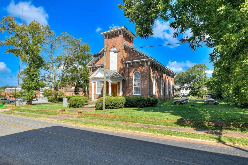 205 E Liberty Street Washington GA 30673