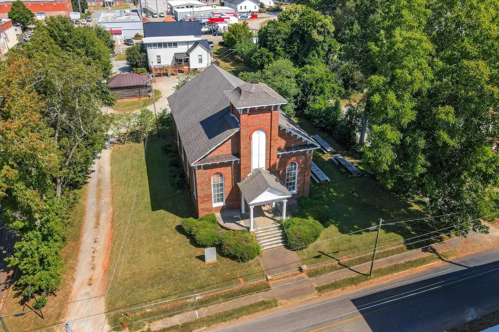 205 E Liberty Street Washington GA 30673