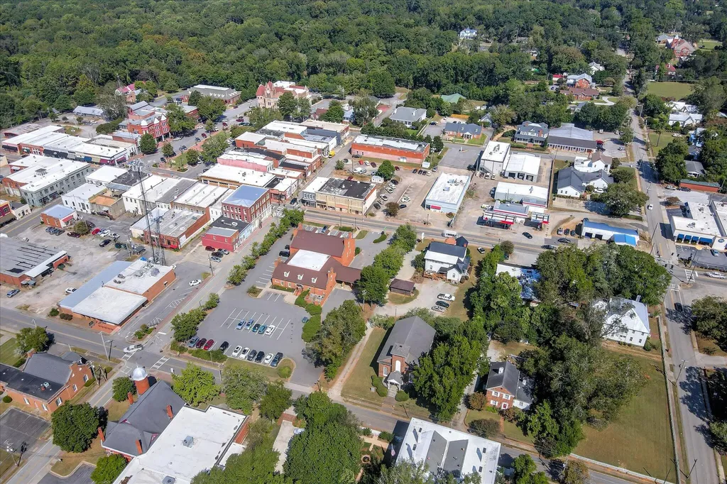 205 E Liberty Street Washington GA 30673