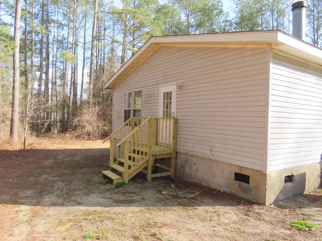 2748 Pine Forest Drive Dearing GA 30808