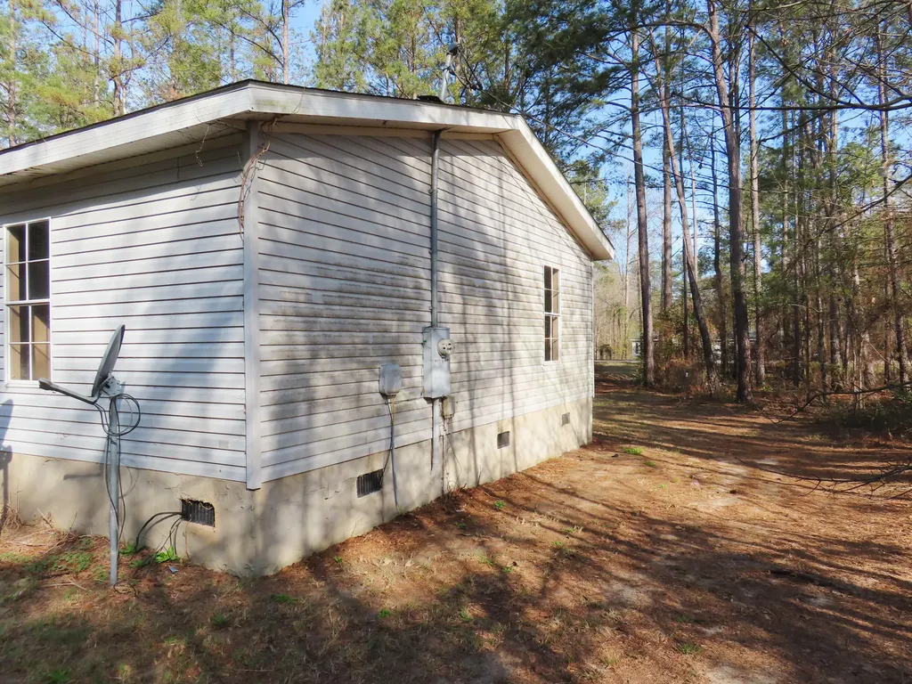 2748 Pine Forest Drive Dearing GA 30808