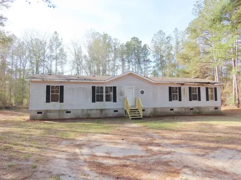 2748 Pine Forest Drive Dearing GA 30808