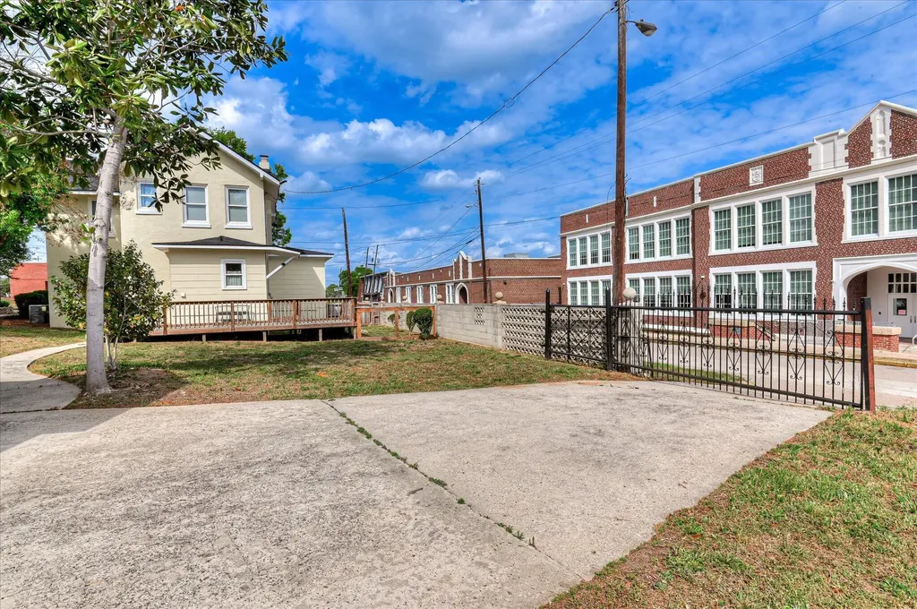 2002 Bransford Avenue Augusta GA 30904