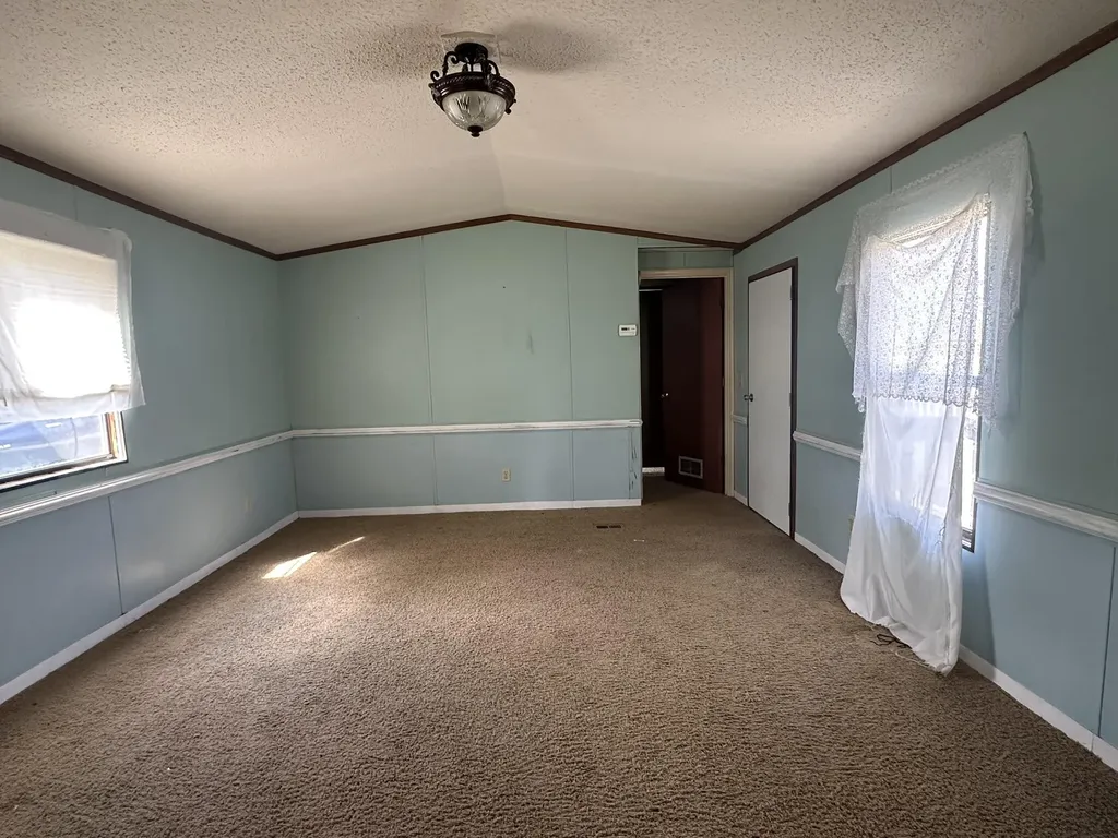 2432-A Tobacco Road Hephzibah GA 30815