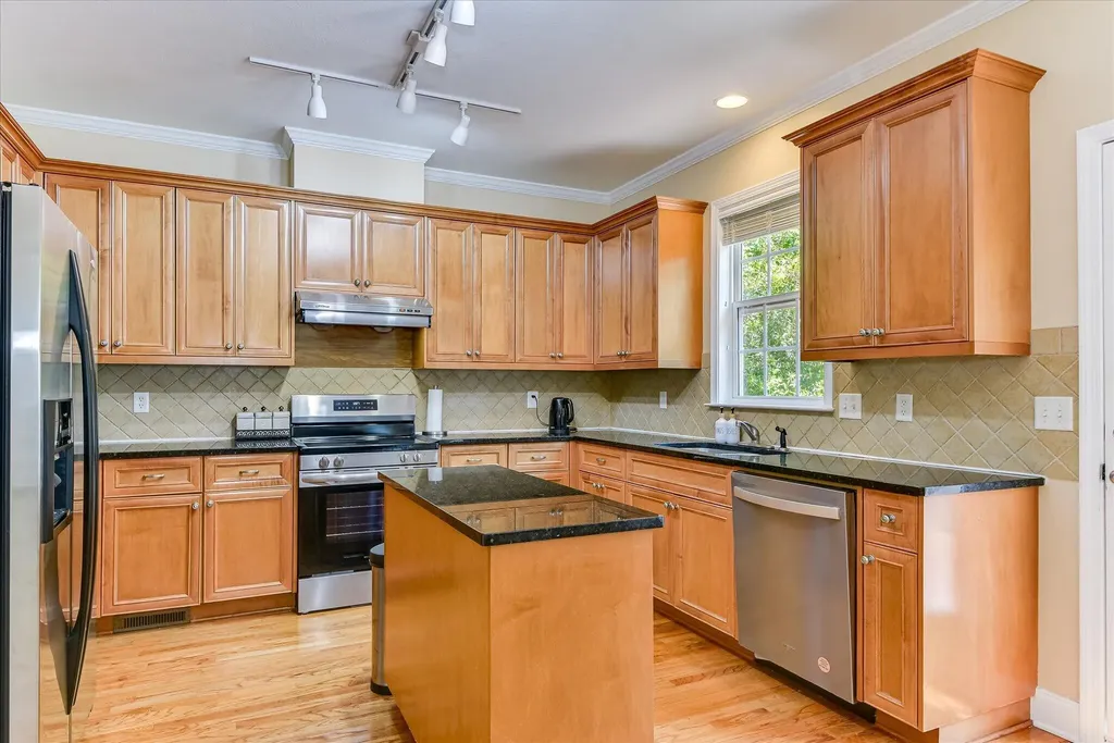 1136 Hunters Cove Evans GA 30809