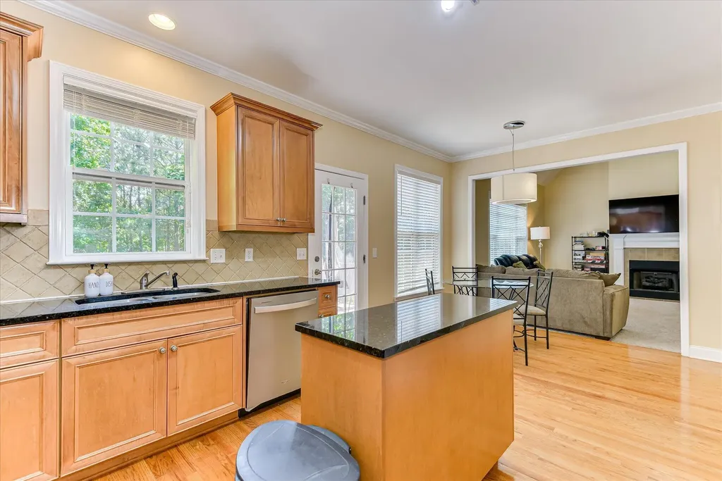 1136 Hunters Cove Evans GA 30809