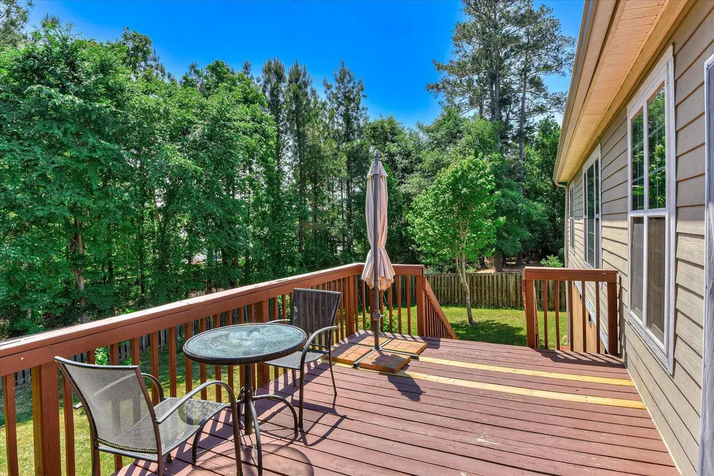 1136 Hunters Cove Evans GA 30809