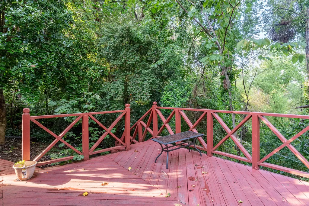 535 Crystal Creek Martinez GA 30907