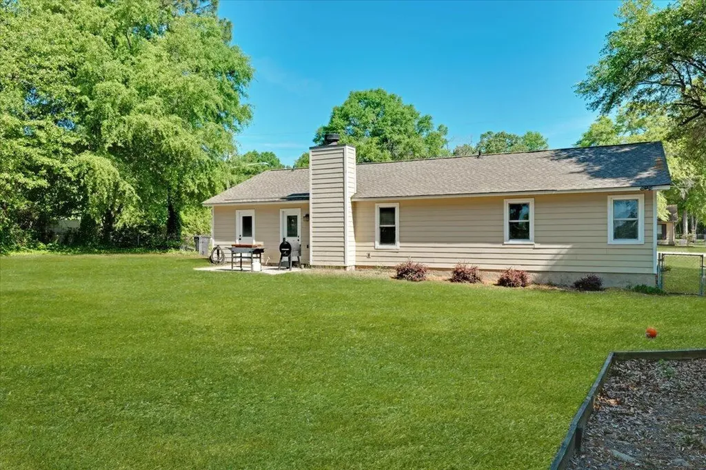 1704 Pitchwood Way Hephzibah GA 30815