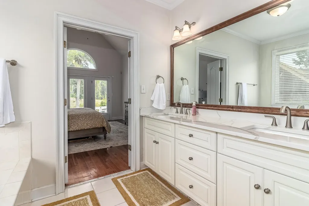 3959 Hammonds Ferry Evans GA 30809