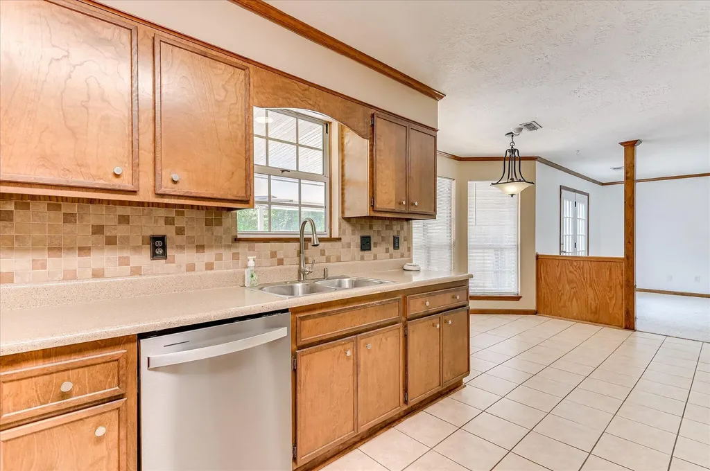 646 W Clinton Way Martinez GA 30907