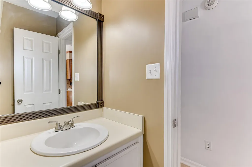 646 W Clinton Way Martinez GA 30907