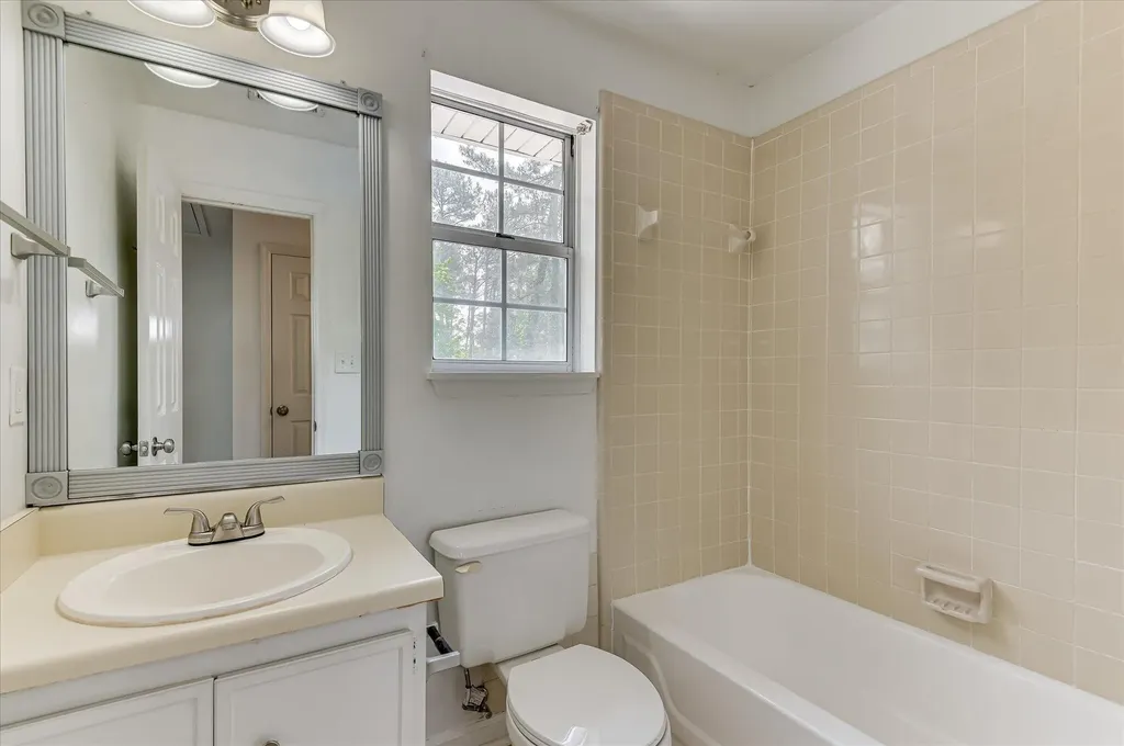 646 W Clinton Way Martinez GA 30907