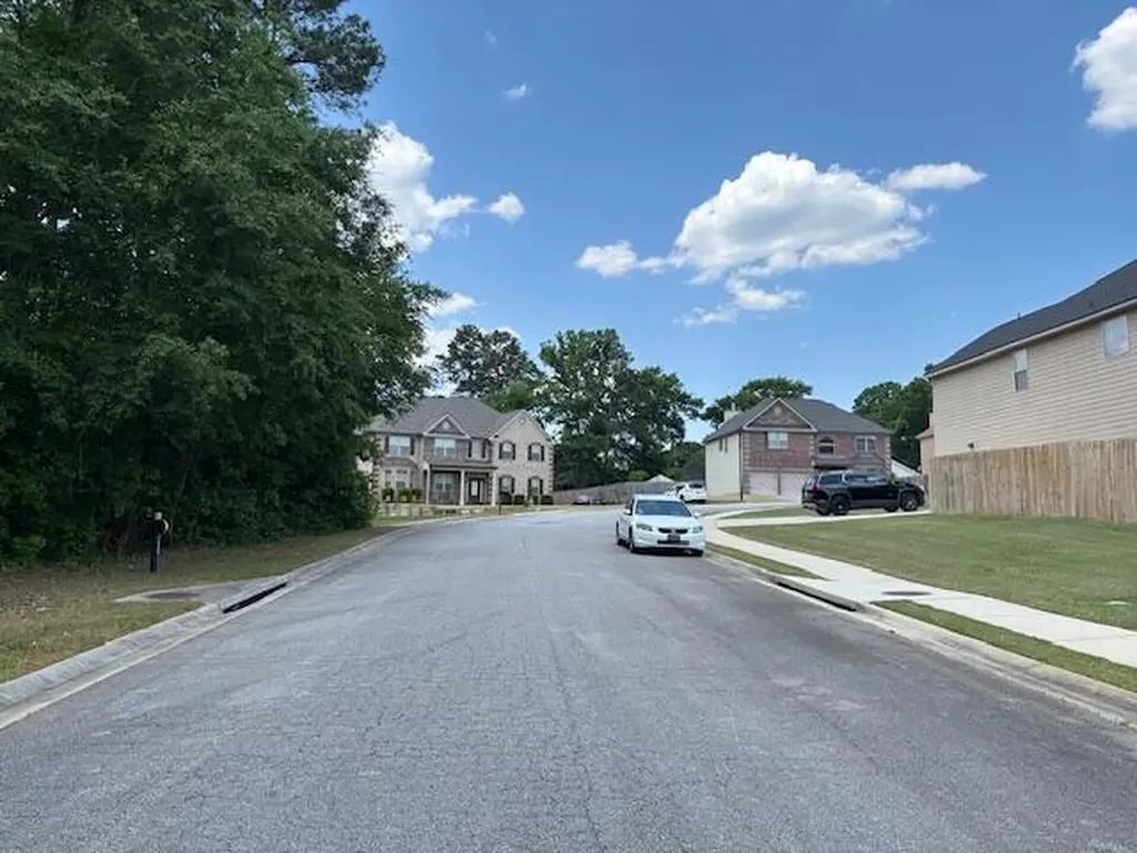 2062 Glenn Grovetown GA 30813