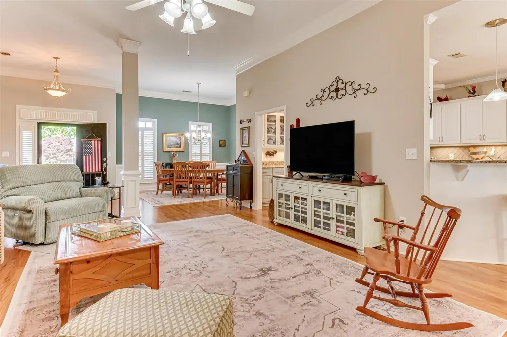 4295 Colony Square Evans GA 30809