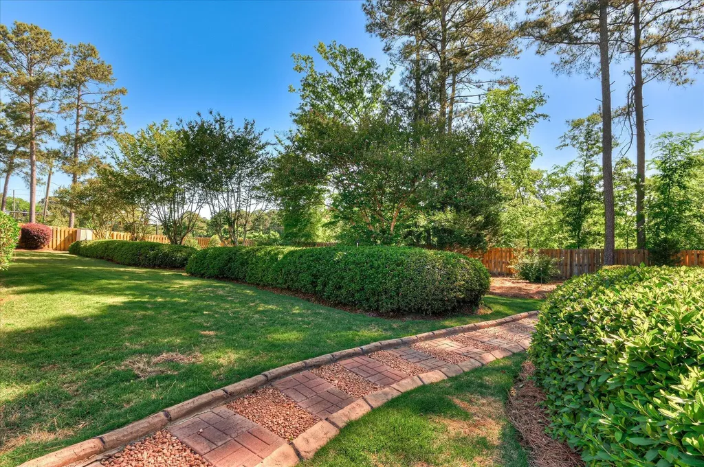 4295 Colony Square Evans GA 30809