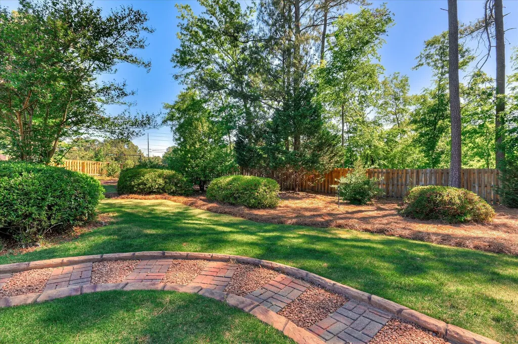 4295 Colony Square Evans GA 30809