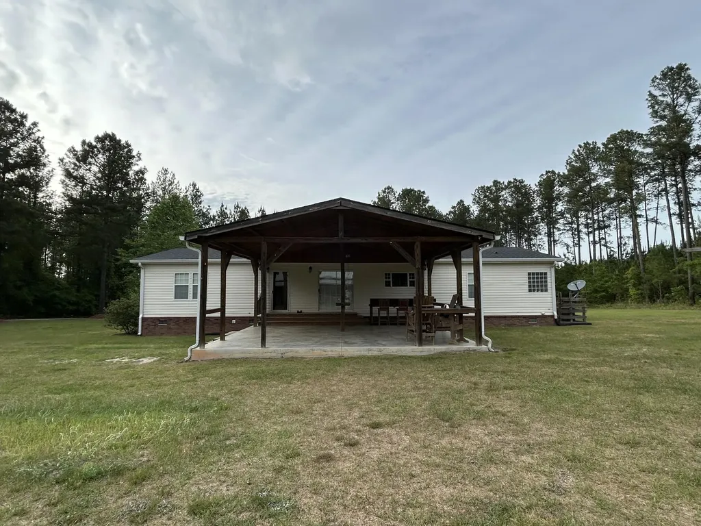 6615 Ga-102 Stapleton GA 30823