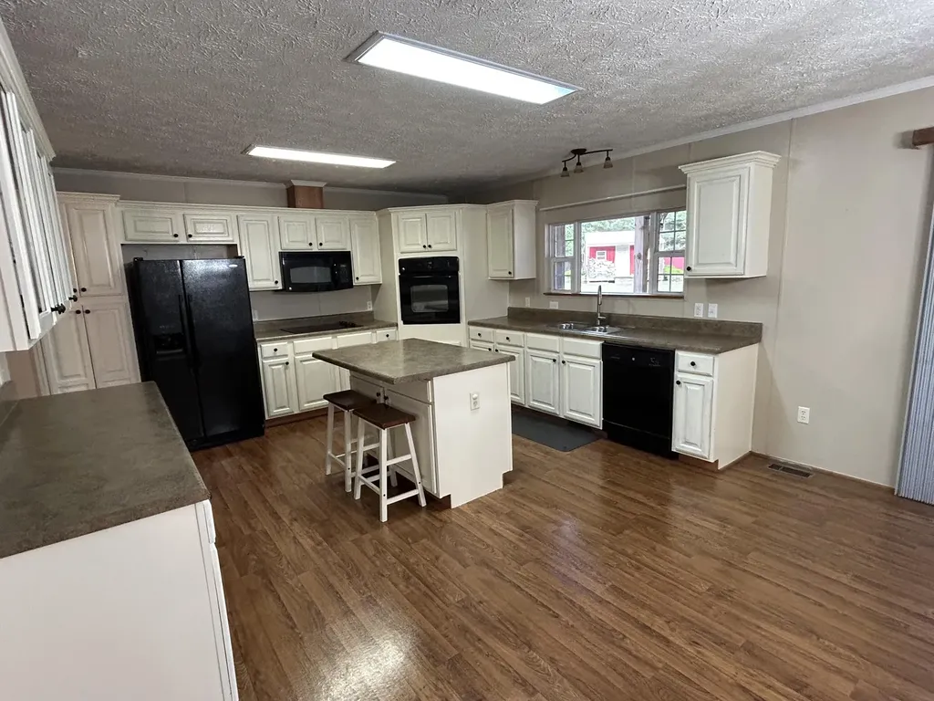 6615 Ga-102 Stapleton GA 30823