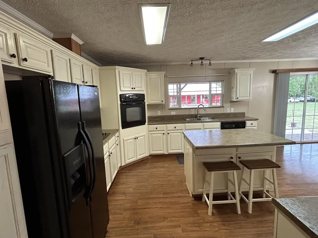 6615 Ga-102 Stapleton GA 30823