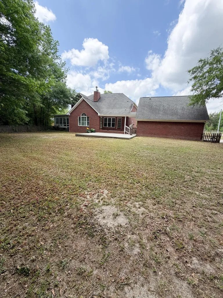 882 Rustic Oak Bend Hephzibah GA 30815