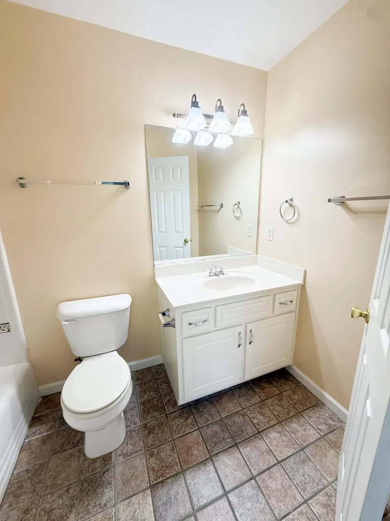 882 Rustic Oak Bend Hephzibah GA 30815