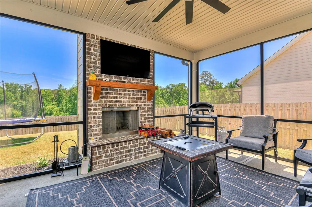 3512 Hilltop Trail Evans GA 30809