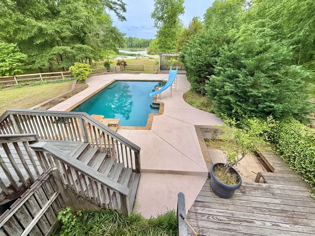 2427 Louisville Road Appling GA 30802