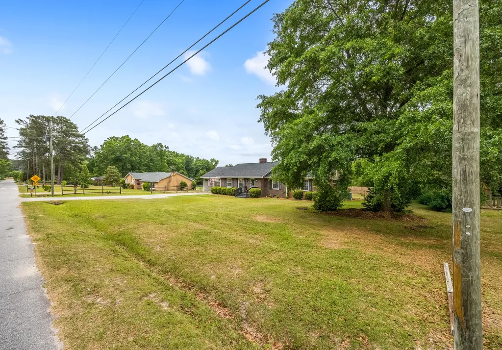 421 Dixie Drive Thomson GA 30824