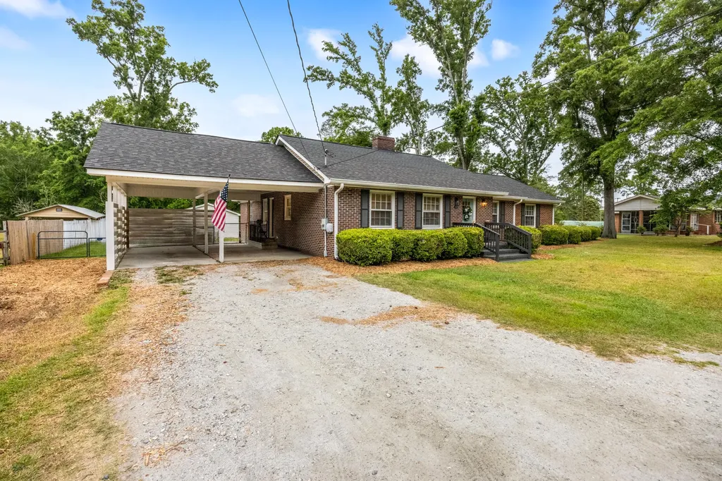 421 Dixie Drive Thomson GA 30824