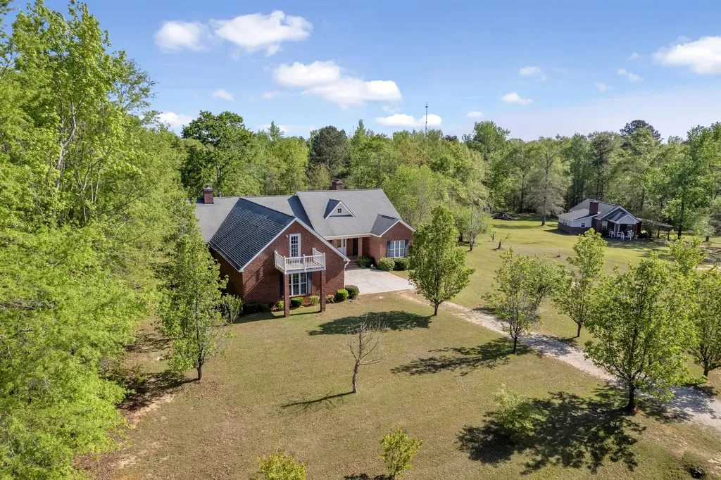 1197 Jefferson Boulevard Louisville GA 30434