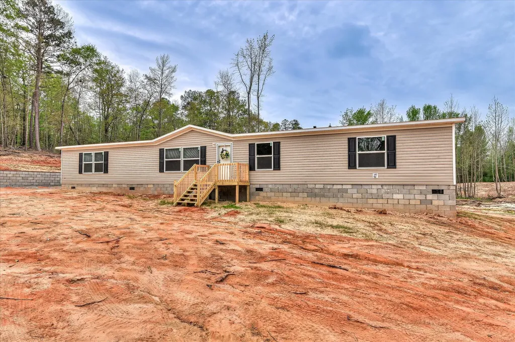 4052 Us-25 Hephzibah GA 30815