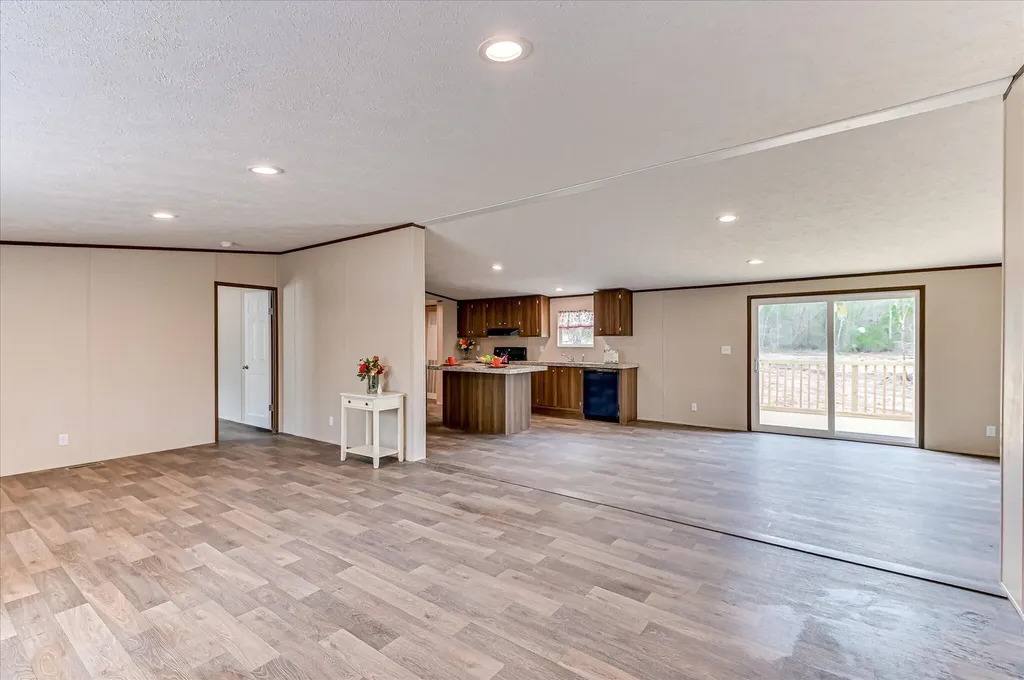 4052 Us-25 Hephzibah GA 30815