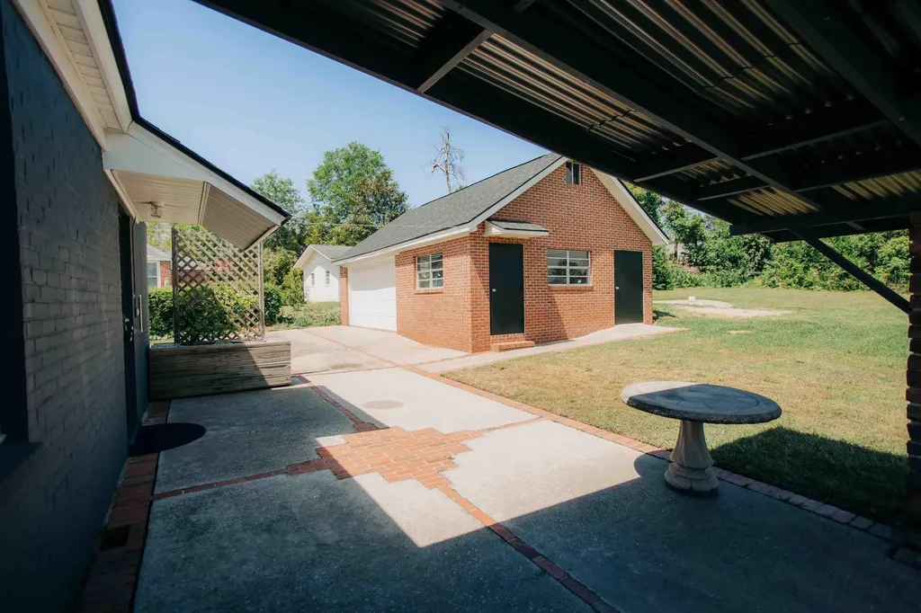 2327 Woodbine Road Augusta GA 30904
