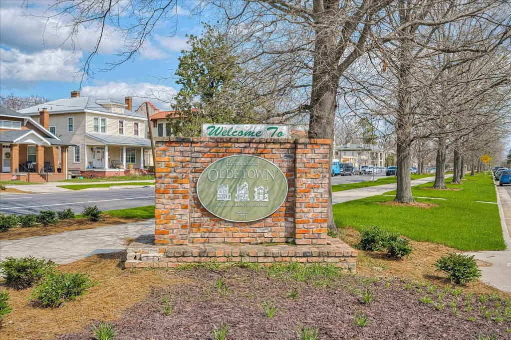 305 1st Street Augusta GA 30901