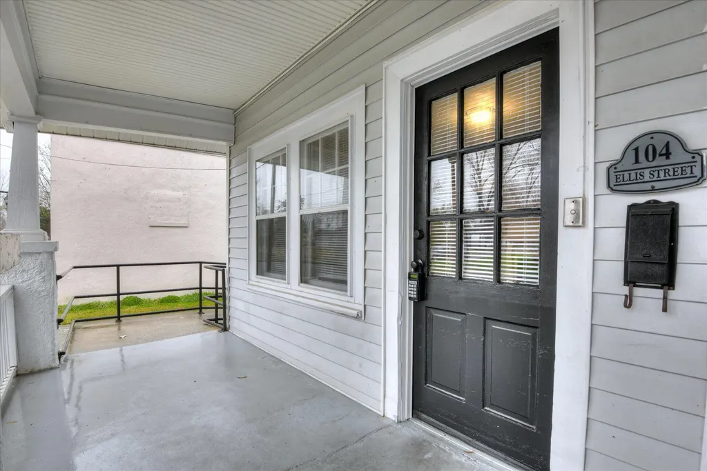305 1st Street Augusta GA 30901