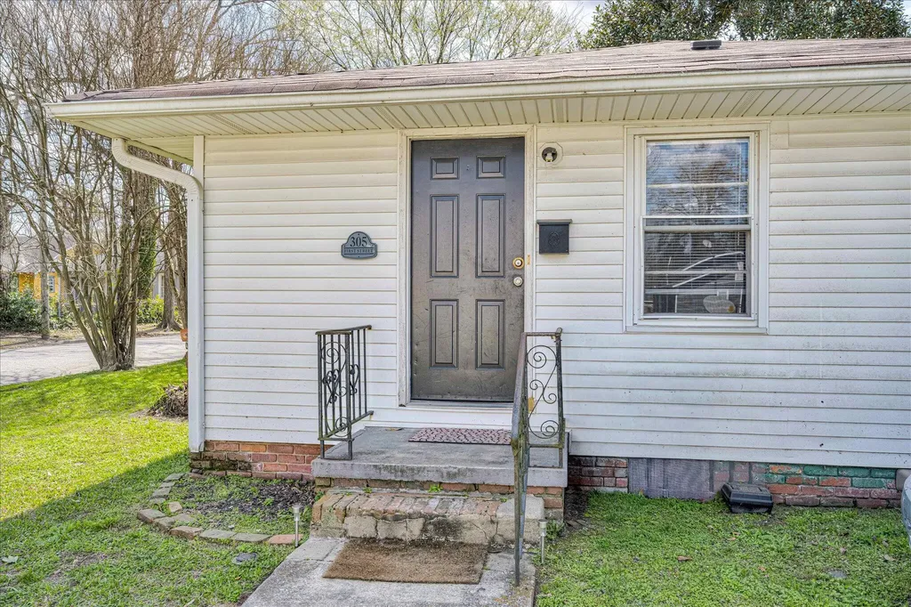 305 1st Street Augusta GA 30901