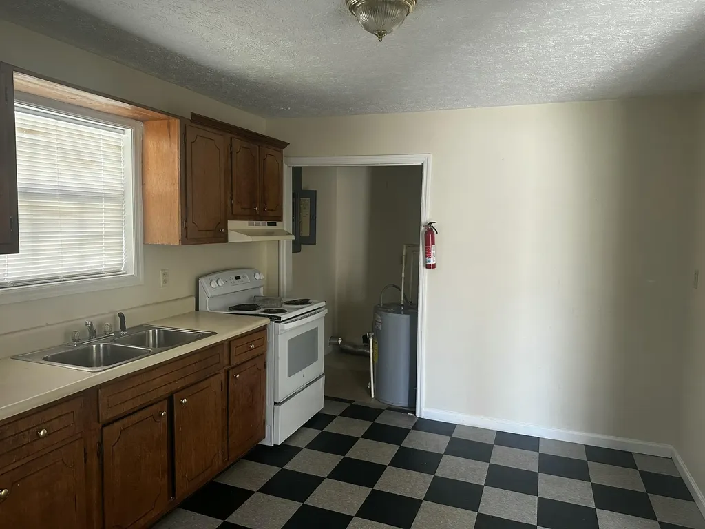 462 Bussey Avenue Thomson GA 30824